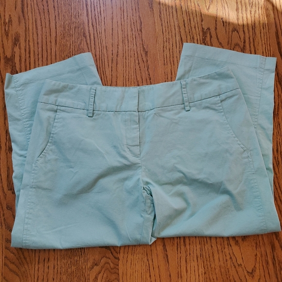 NWT Daisy Fuentes size 12 capris. - Picture 2 of 6